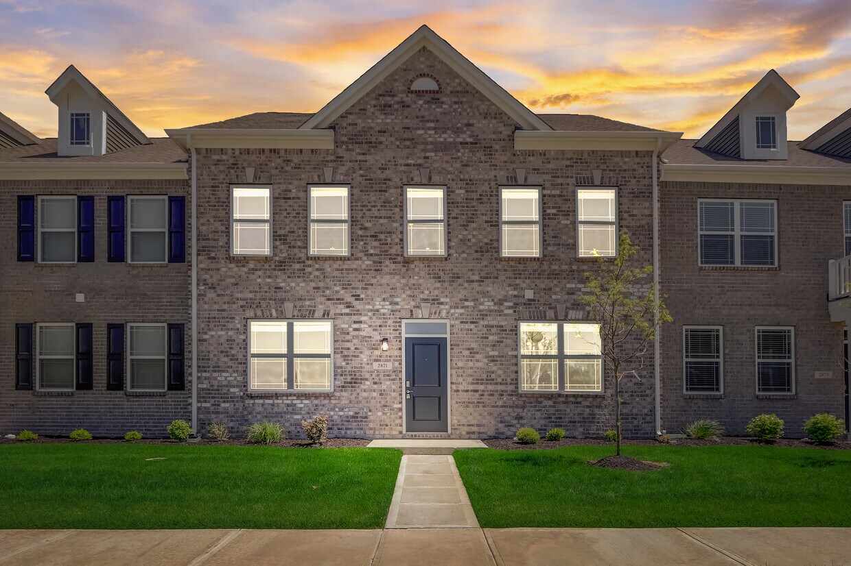 2871 Maricopa Blvd, Whitestown, IN 46075 Condo for Rent in Whitestown, IN