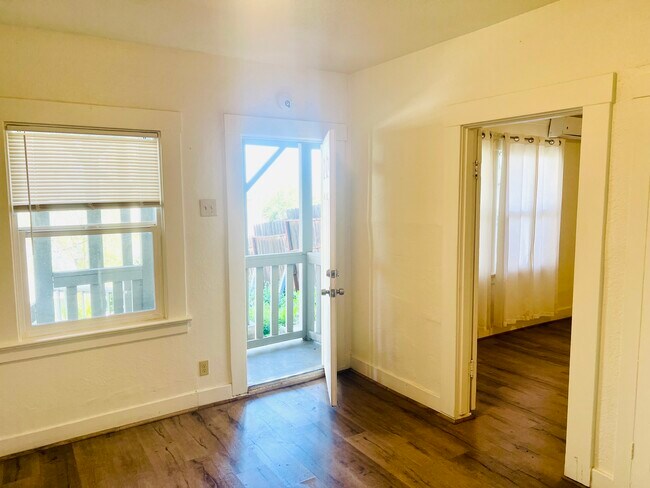 Photo - 662 Alhambra St Apartments