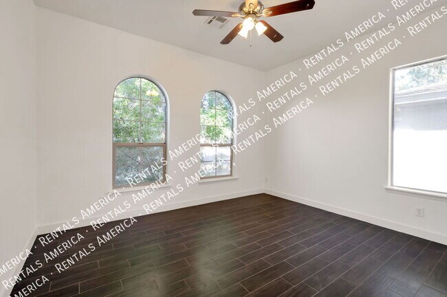 Foto del edificio - 4093 E Woodside Way