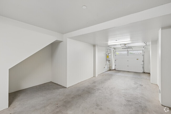 2BR, 2.5BA 1,317SF - Garage - Campus Oaks Apartments