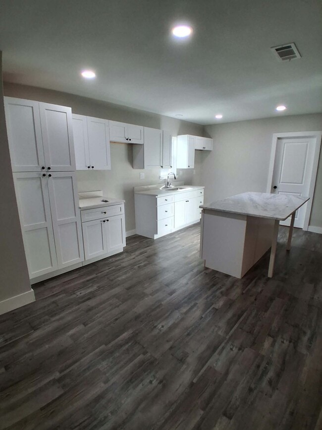 Photo - 1443 Hortense Ave (Dallas, TX) House