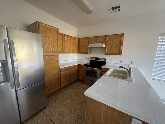 Foto del edificio - Desert Ridge House