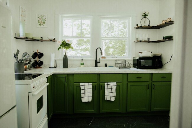 Foto del edificio - 2526 S Madison St