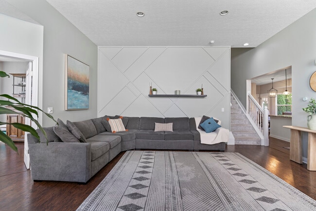 Building Photo - 6125 Ashtead Dr