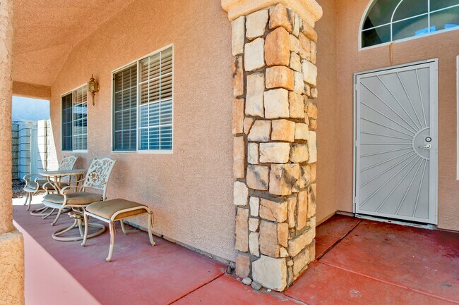 Foto del edificio - 251 Ventana Village Ln