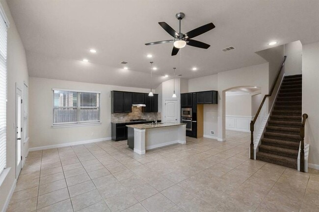 Building Photo - 4405 Trinity Woods St