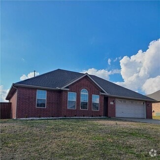 Building Photo - 580 Keswick Dr