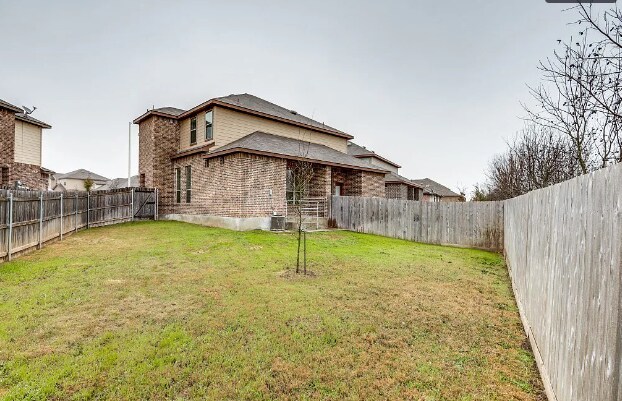 Building Photo - 634 Creekside Cir