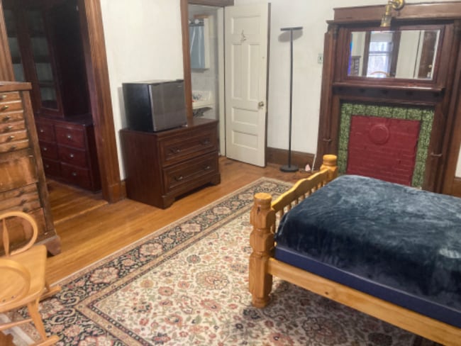 Photo - 2 Marlowe St House