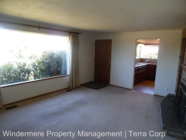 Building Photo - 2 br, 1.5 bath House - 1411 38th Street