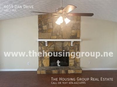 Building Photo - 4 Bedroom Ellenwood Home!!