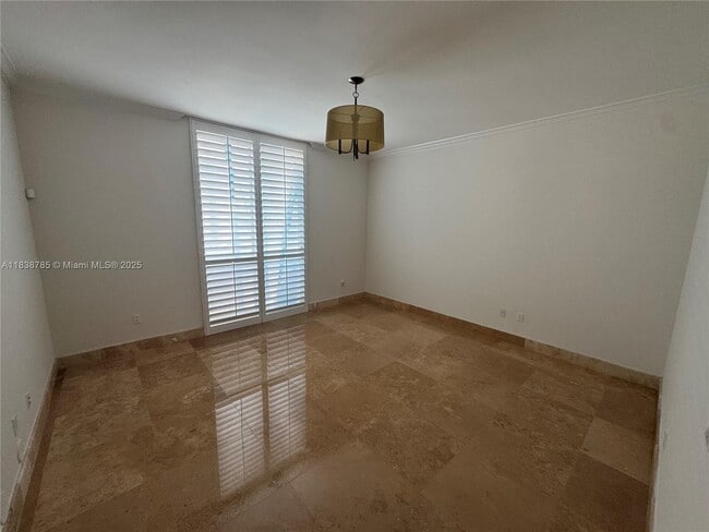 Building Photo - 626 Coral Wy