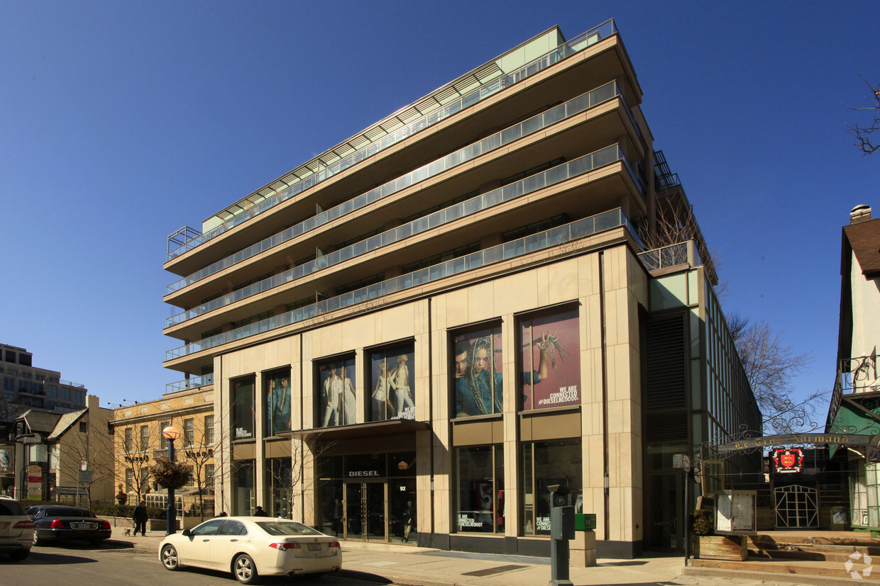 Primary Photo - 100 Yorkville at Bellair