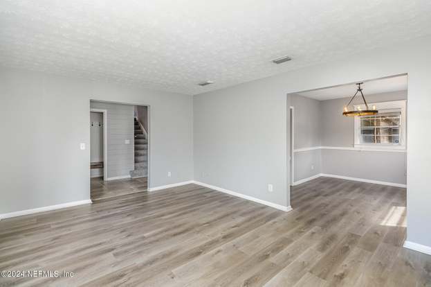 Building Photo - 2867 Holly Bay Rd
