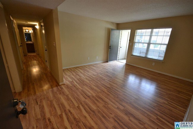 Foto del edificio - 1901 Patton Creek Ln