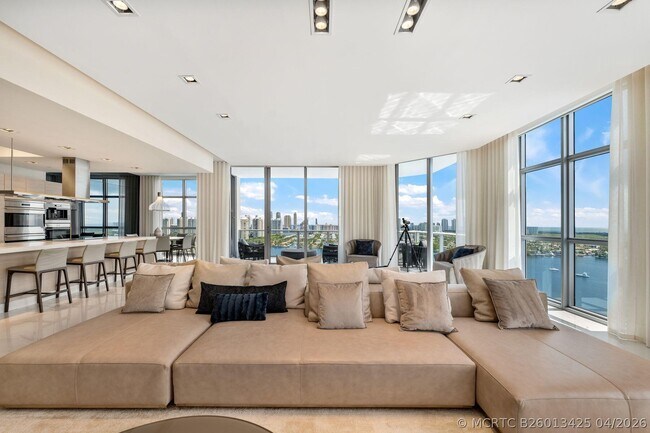 Foto del edificio - 17301 Biscayne Blvd