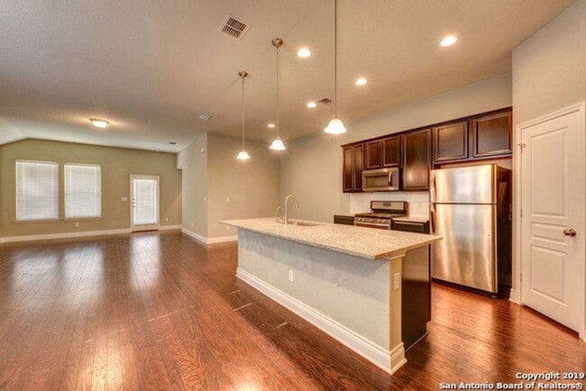 Foto del edificio - 27411 Rio Bnd