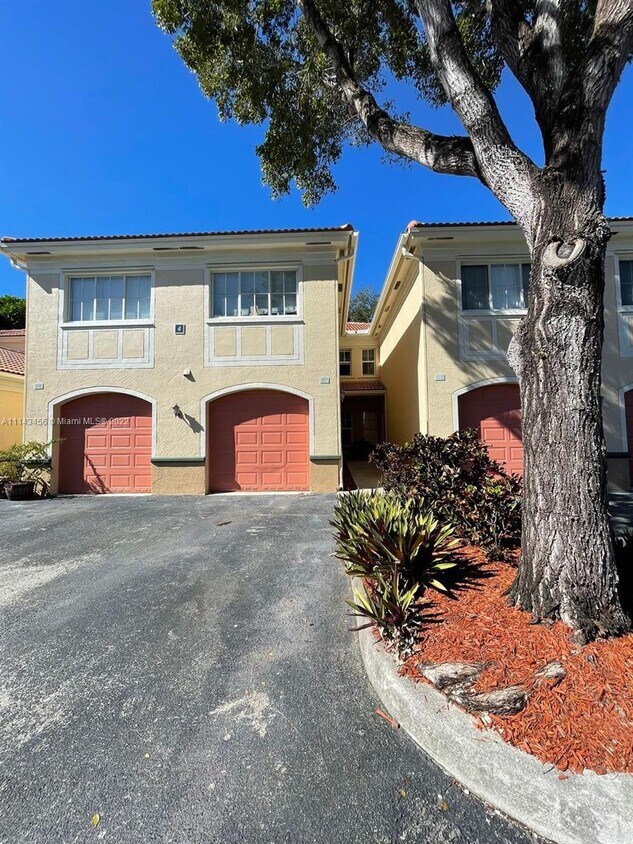 2470 Centergate Dr Unit 102, Miramar, FL 33025 Condo for Rent in