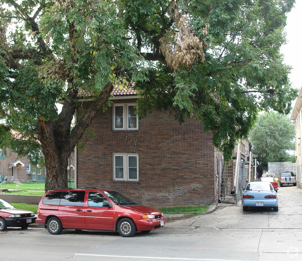 Building Photo - 617 S 31st St