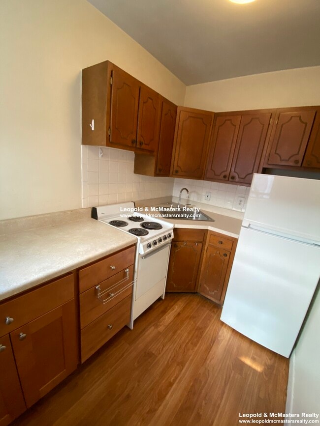 Foto del edificio - 64 Brighton Ave