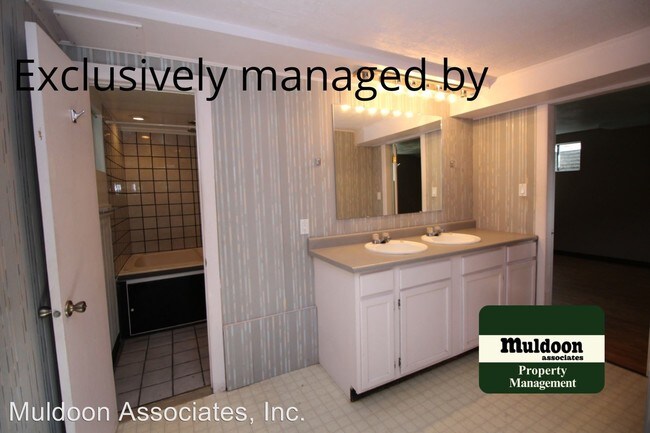 Foto del edificio - 4 br, 2 bath House - 414 Redwood Dr