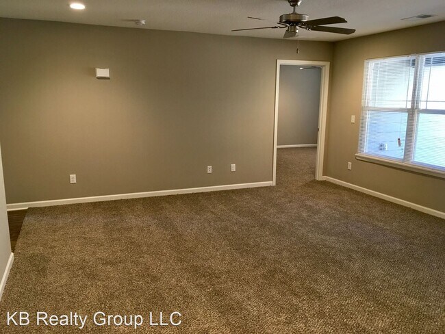 Foto del edificio - 2 br, 2 bath House - 8116 SE 6th St