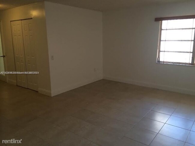 Building Photo - 3 br, 2.5 bath House - 8440 SW 154th Circl...