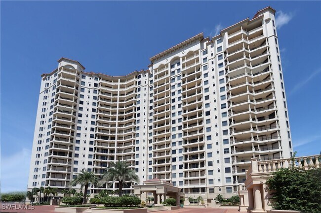 Foto del edificio - 8787 Bay Colony Dr