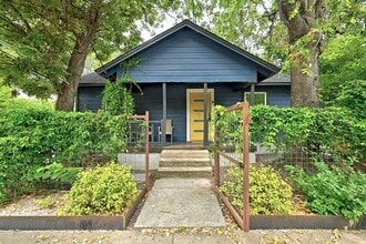 Building Photo - 53 Comal St