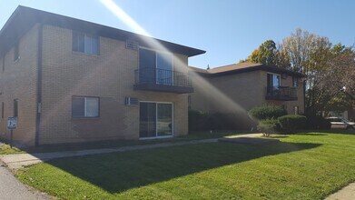 Building Photo - 5921 W 25th St