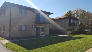 Building Photo - 5921 W 25th St