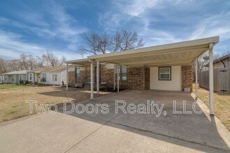 Building Photo - 2416 NW 40th St