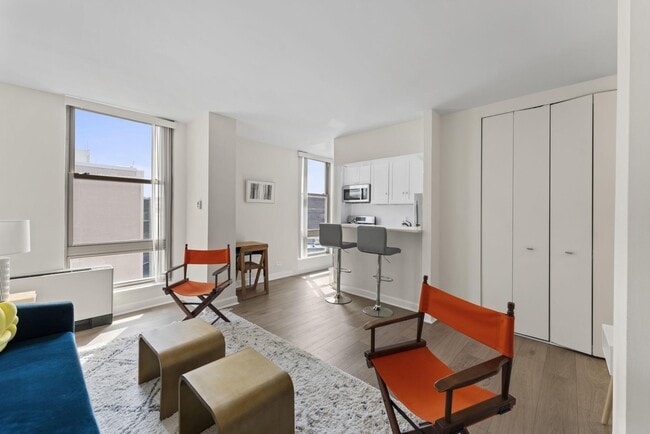 Building Photo - 1260 21st St NW