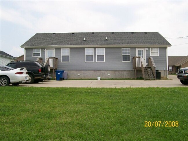 Building Photo - 2 br, 2 bath Duplex - 5111 Whirlaway Lane ...