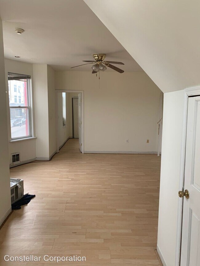 Foto del edificio - 2 br, 1 bath  - 4600 Woodland Ave.