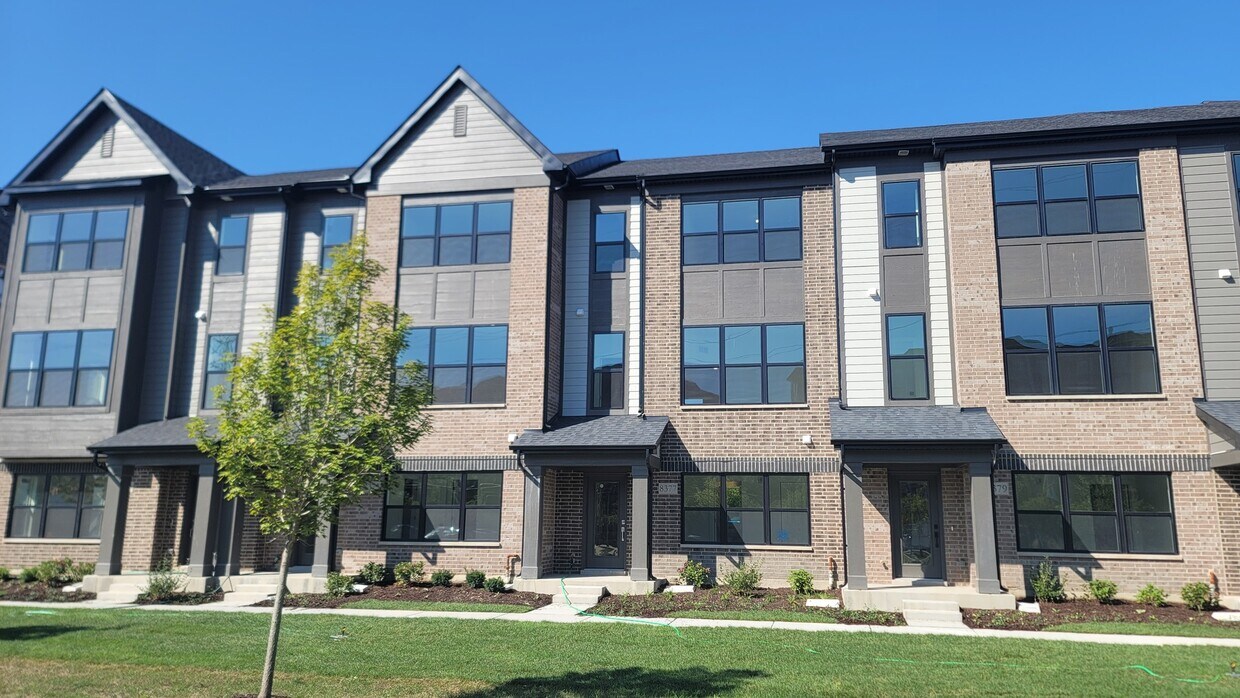 Foto principal - 8377 Mulberry Ave