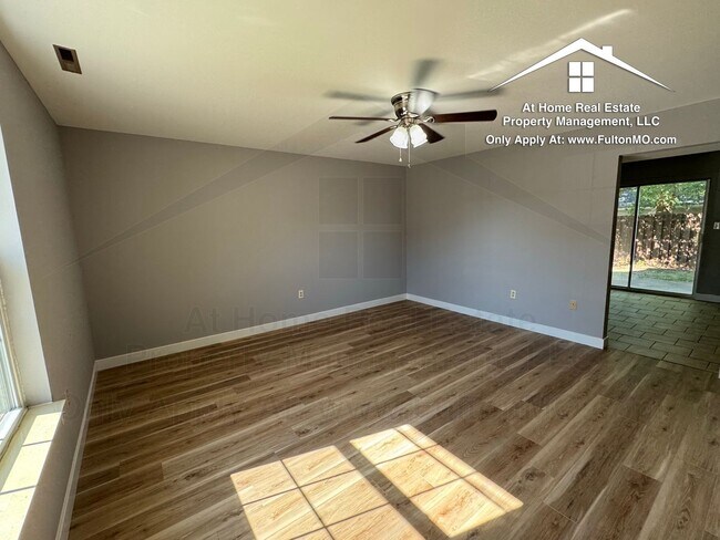 Foto del edificio - 551 Collier Ln