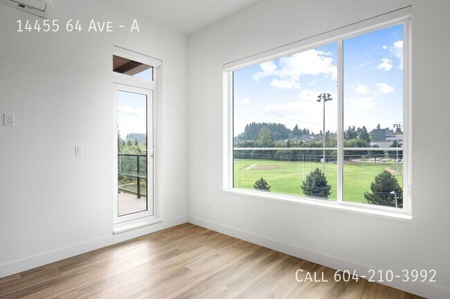 Photo du bâtiment - Brand New Condo in Sterling at Bell Centre...