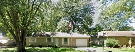Building Photo - 717 Hillcrest Ave