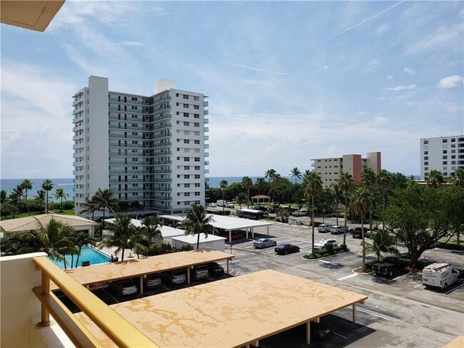 Building Photo - 1630 N Ocean Blvd