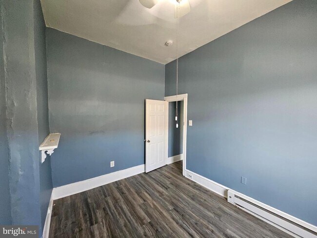 Foto del edificio - 4924-26 Parrish St