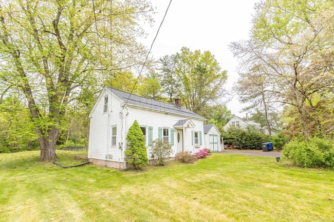Building Photo - 257 Scantic Rd