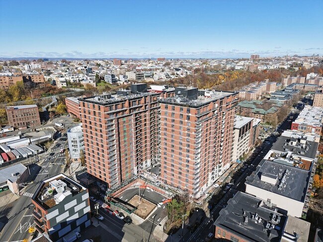 Foto del edificio - 700 1st St