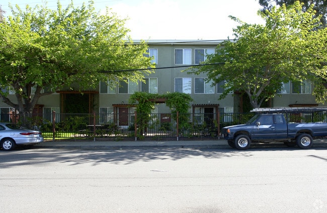 Building Photo - St. Clare Apartments