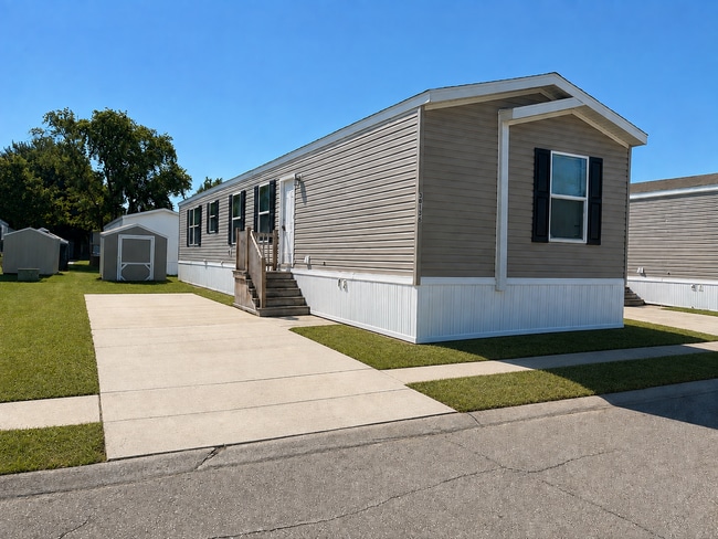 Building Photo - 38136 Ducharme Dr