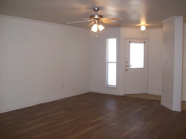 Building Photo - 803 N Bangor Ave