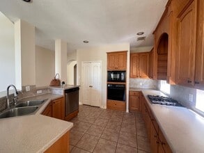 Building Photo - 5819 Brook Bend Dr