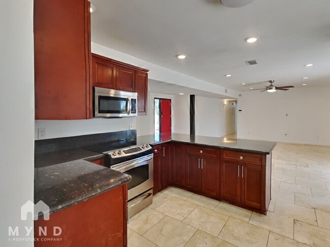 Building Photo - 6639 E Camino Santo