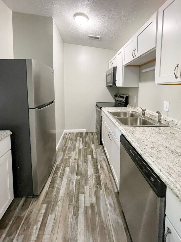 District on Bethel 1200 W Bethel Ave Muncie, IN Apartments for Rent