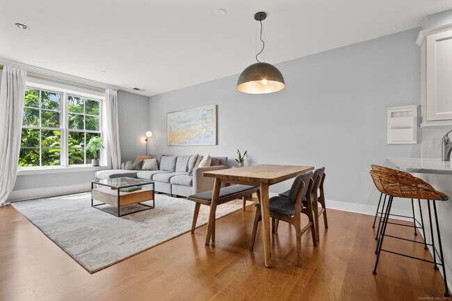 Foto del edificio - 77 Havemeyer Ln